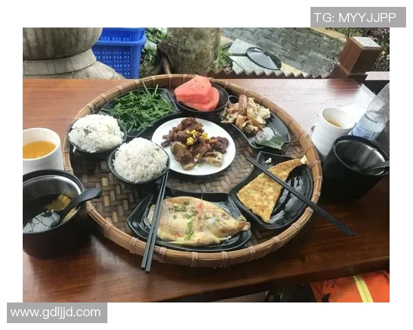 足球明星化身动漫英雄展现精彩瞬间与梦想旅程